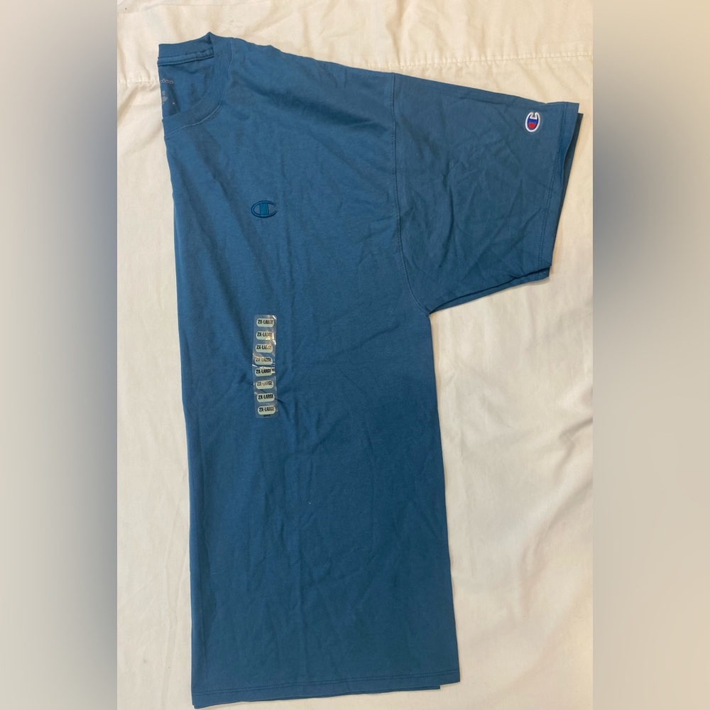 Men’s Champion tshirt